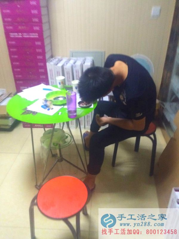 大家有沒有覺得認真做串珠的人最帥！