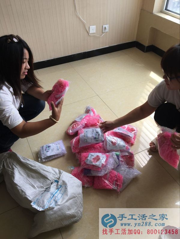 王女士對(duì)材料愛不釋手，就想馬上做