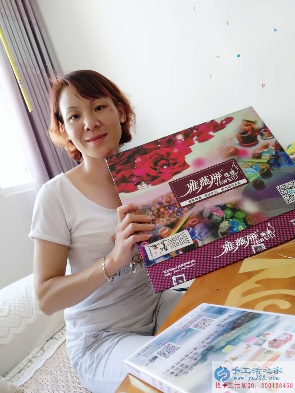 哪里有可以在家做的手工活？廣西壯族自治區(qū)王女士做手工活串珠繡