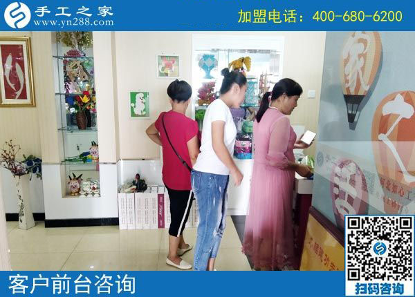 陪在孩子身邊，江蘇淮安顧女士在家做珠繡免押金串珠手工活賺錢