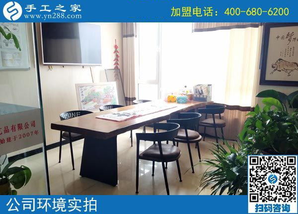 10月4日，為什么這個(gè)手工活外發(fā)加工廠家會(huì)連續(xù)三年受到CCTV的跟蹤專訪報(bào)道？手工之家接待考察加工客戶剪影