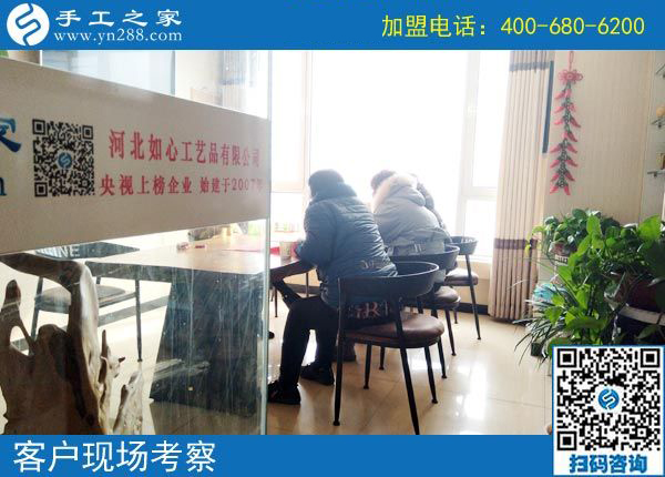 串珠手工活這樣做竟然能收入翻番，一個(gè)農(nóng)民工發(fā)明的，河南開封董女士就在這樣做