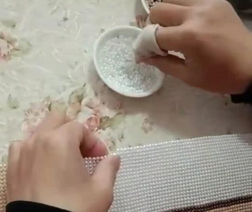 一份收入，一份底氣！-----16年10月開始，遼寧尹女士做手工之家的珠繡手工