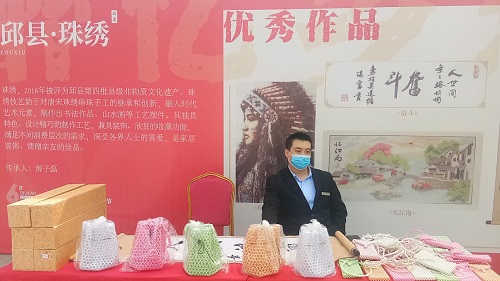 珠繡非遺項目展風采，助力邱縣文冠果花節(jié)----記邱縣第六屆文冠果花節(jié)勝利開幕