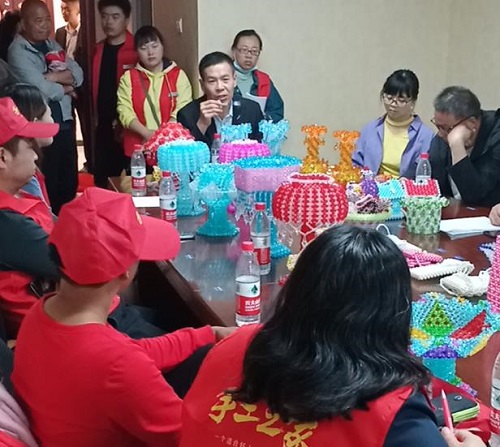 創(chuàng)業(yè)，其實有章可循，“手工之家”模式讓你人生有夢、創(chuàng)業(yè)成功                      ----記手工之家第二期全國優(yōu)秀繡娘培訓會