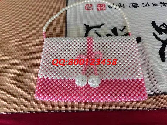 可以帶回家做的手工活，勵志珠珠繡是她選擇的手工活兼職(圖1)