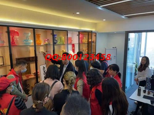10月10日，加工費結(jié)算，這個正規(guī)手工活外發(fā)加工企業(yè)的手工活代加工項目是這樣的，圖為手工之家優(yōu)秀繡娘培訓(xùn)會剪影