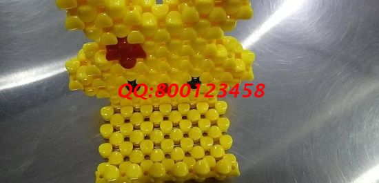 10月17日，可以帶回家做的手工活，手工之家的外發(fā)手工活是這樣交付成品的，圖為勵志珠珠繡串珠成品實拍