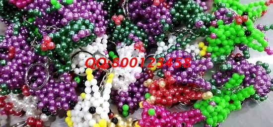 10月30日，可以帶回家做的手工活，想接正規(guī)廠家的手工活，十多年的手工之家有歷史、有成績、有保障，圖為勵志珠珠繡串珠成品實拍