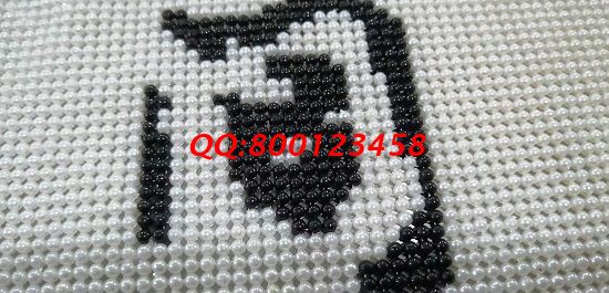 11月1日，考察合作的手工活代理加工項(xiàng)目，在家做手工活掙錢，如何能掙得更多，圖為勵(lì)志珠珠繡成品細(xì)節(jié)實(shí)拍