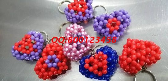 11月22日，想接正規(guī)廠家的手工活，可以寄到家做的手工活，就選有多種優(yōu)勢(shì)的手工之家，圖為勵(lì)志珠珠繡串珠（小飾品）成品實(shí)拍