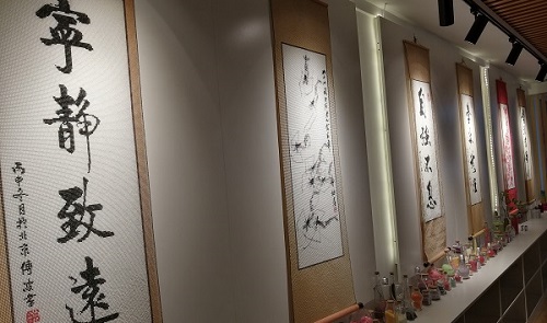 5月3日，手工活接單平臺，手工兼職招聘帶回家做，珠繡產(chǎn)品讓手工之家和加工人員更好共贏，圖為勵志珠珠繡手工產(chǎn)品剪影