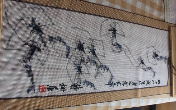 5月7日，找附近手工活拿回家做，手工外包發(fā)布平臺(tái)，手工之家的珠繡串珠手工技能培訓(xùn)是成體系的，圖為勵(lì)志珠珠繡串珠手工產(chǎn)品剪影