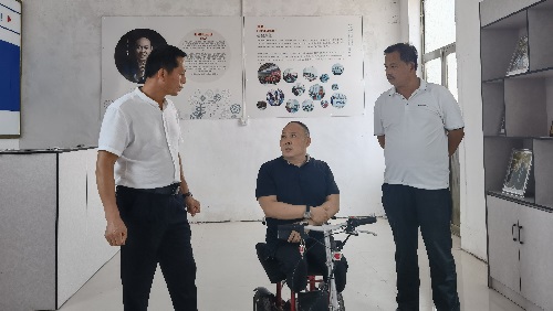 珠繡手工落地生根，讓農(nóng)民能多一份收入(圖1)