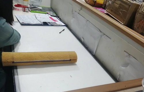 10月7日，寄到家做的手工活，正規(guī)手工活外發(fā)加工項目，在手工之家，質(zhì)量和收入是成正比的，圖為勵志珠珠繡手工成品倉庫驗貨拆除包裝剪影