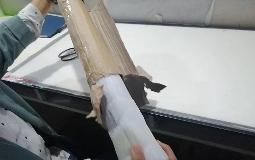 10月7日，寄到家做的手工活，正規(guī)手工活外發(fā)加工項目，在手工之家，質(zhì)量和收入是成正比的，圖為勵志珠珠繡手工成品倉庫驗貨拆除包裝剪影