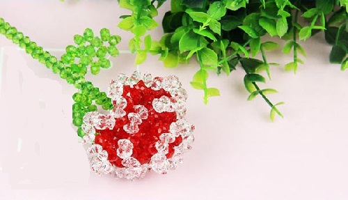 1月31日，正規(guī)可靠的手工項目，可以帶回家做的手工，手工之家都有什么品牌？圖為勵志珠珠繡串珠手工產(chǎn)品剪影