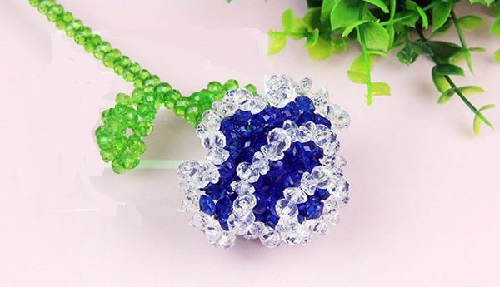 1月31日，正規(guī)可靠的手工項目，可以帶回家做的手工，手工之家都有什么品牌？圖為勵志珠珠繡串珠手工產(chǎn)品剪影