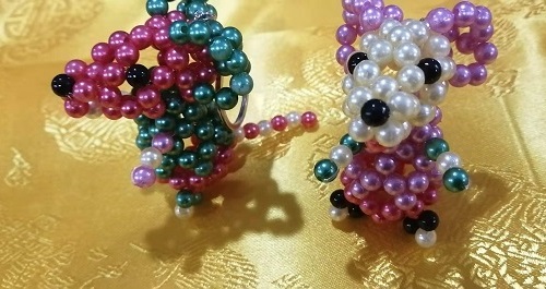 圖為勵志珠珠繡串珠手工產品剪影