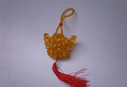3月27日，純手工加工項(xiàng)目，拿回家做的手工，在手工之家,哪種合作者的收入比較好，圖為勵(lì)志珠珠繡串珠手工產(chǎn)品剪影