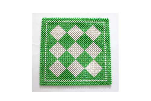 3月29日，純手工加工項(xiàng)目，在家掙錢的好副業(yè)，加入手工之家，能給自己和家庭帶來這么多，圖為勵(lì)志珠珠繡串珠手工產(chǎn)品剪影