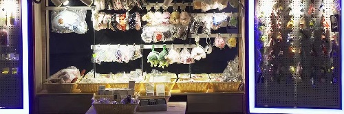 很多人會問，手工之家的移動潮品店都對什么人開放合作？