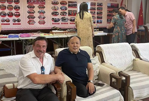 開辟國內(nèi)國際銷售新市場，手工之家一直在路上 ------ 記手工之家參加“文化出?！鄙虅?wù)洽談