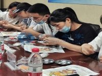 選擇串珠外接手工活，在家做手工活掙錢成為現(xiàn)實(shí)