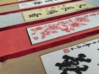 90后媽媽在家做手工活，在家?guī)е⒆舆€能掙錢