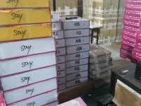 10月5日，網(wǎng)上接手工活的平臺(tái)，手工串珠兼職，在手工之家，成功屬于愛(ài)動(dòng)手、勤動(dòng)手的人，圖為勵(lì)志珠珠繡串珠手工材料備貨剪影