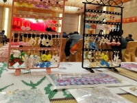 適合普通人的小成本創(chuàng)業(yè)項目，開辦串珠手工加工廠，用不用管產(chǎn)品銷售