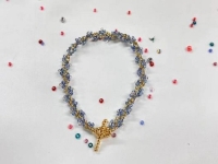 9月25日，在家就能賺錢的工作，兼職手工在家可做，輕資產(chǎn)創(chuàng)業(yè)的手工，做手工傳承官，在手工之家，堅(jiān)守和實(shí)事求是地創(chuàng)新，成就純手工事業(yè)，圖為串珠米珠繡手工材料剪影