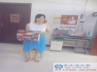 河南省洛陽市伊川縣白元鎮(zhèn)張女士找到手工活兼職，手工活外發(fā)項(xiàng)目在家就可以賺錢的項(xiàng)目
