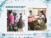 新疆庫(kù)爾勒寶媽無(wú)法外出工作，在家做手工活兼職