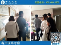 10月13日，想做珠繡串珠手工活外發(fā)加工項(xiàng)目掙錢，對(duì)加工人員有什么要求？手工之家接待考察加工客戶剪影