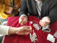 尋找可以在家加工的手工活，朋友推薦手工之家