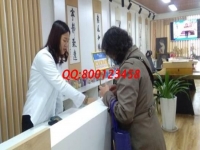 習(xí)慣做珠繡外發(fā)手工活，她帶著孫子還掙錢，連親家母都夸