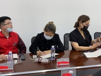 10月5日，想接正規(guī)廠家的手工活，手工活代加工項(xiàng)目，大家選擇這個(gè)可信可靠的珠繡手工，圖為手工之家第五期優(yōu)秀繡娘培訓(xùn)會(huì)剪影