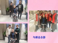 10月14日，手工活拿回家做，想接正規(guī)廠家的手工活，選擇非遺項(xiàng)目勵(lì)志珠珠繡的人很多，圖為手工之家歷次優(yōu)秀繡娘培訓(xùn)會(huì)部分參訓(xùn)人員與郝總合影