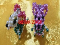 11月26日，不分人群，做珠繡串珠外發(fā)手工活加工項目，大家都選手工之家，圖為勵志珠珠繡串珠成品實拍